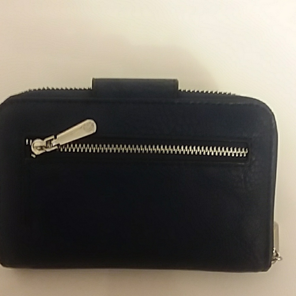 Wallet - Picture 2 of 3